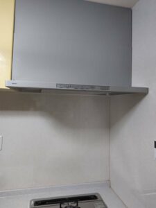 神戸M様換気フード取付け