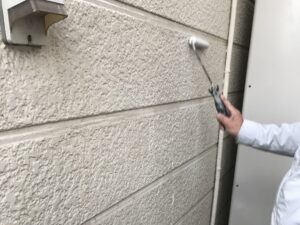 NFE2光触媒コーティング施工中の様子