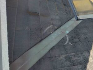 明石I様邸屋根材クラック補修